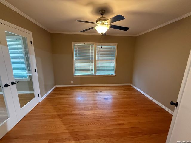403 E NOTTINGHAM DR, San Antonio, TX 78209