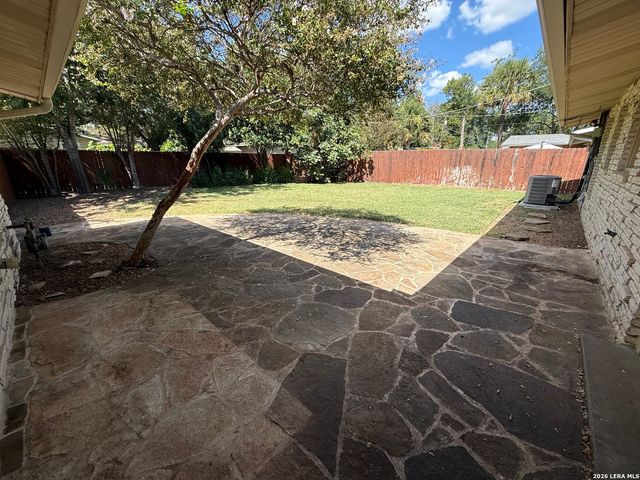 403 E NOTTINGHAM DR, San Antonio, TX 78209
