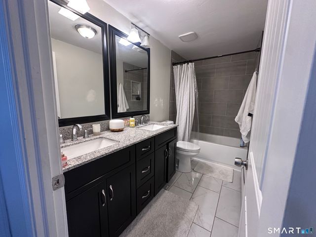 144 Churchill Drive 144, Newington, CT 06111