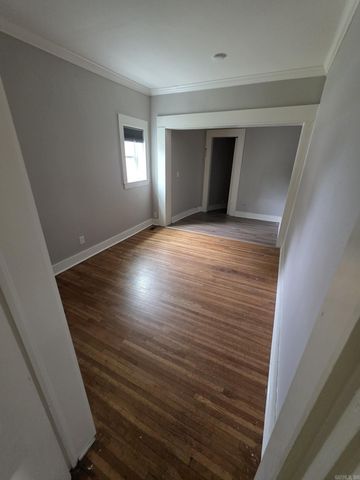 400 Clark Street, Hot Springs, AR 71913