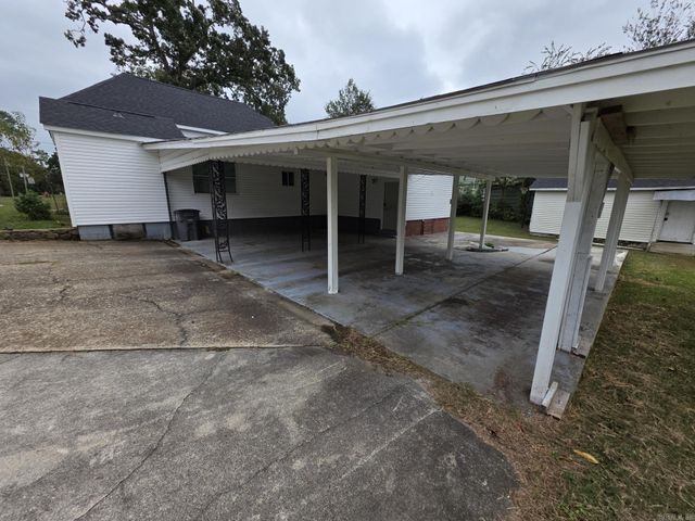 400 Clark Street, Hot Springs, AR 71913