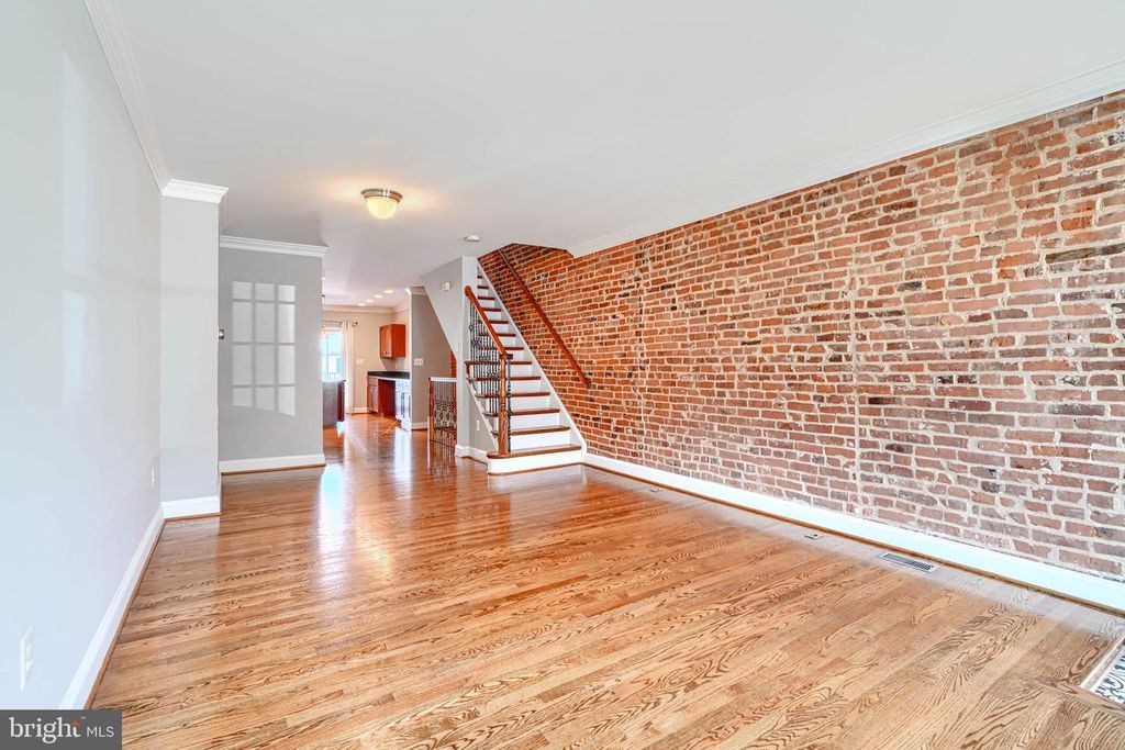 612 S CLINTON ST S, Baltimore, MD 21224