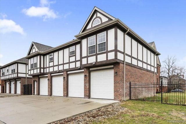 411 E Ferry Street, Detroit, MI 48202