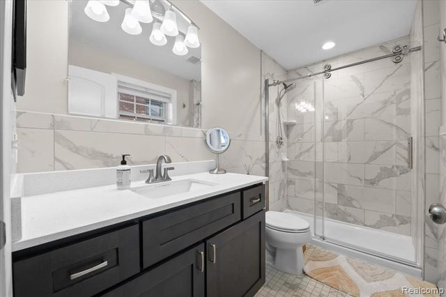 411 E Ferry Street, Detroit, MI 48202