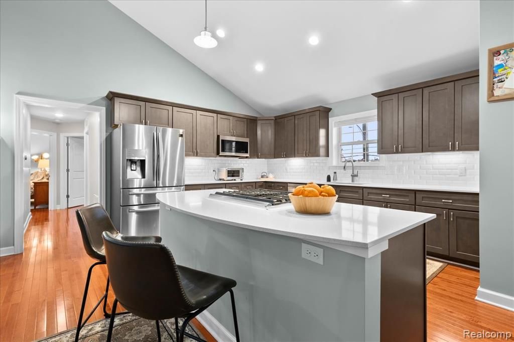 411 E Ferry Street, Detroit, MI 48202