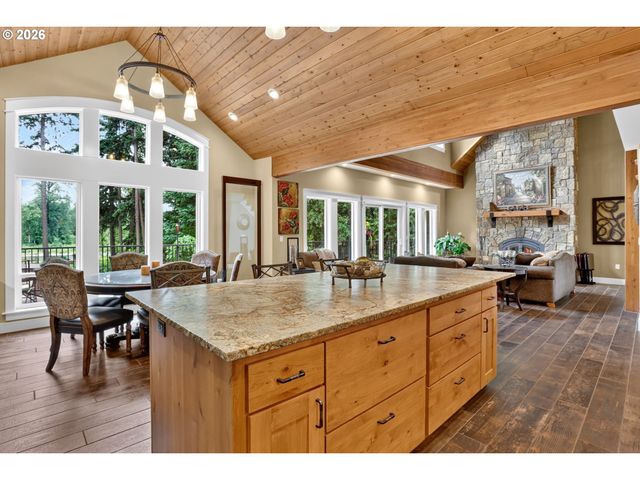 18965 Se SEMPLE Rd, Damascus, OR 97089