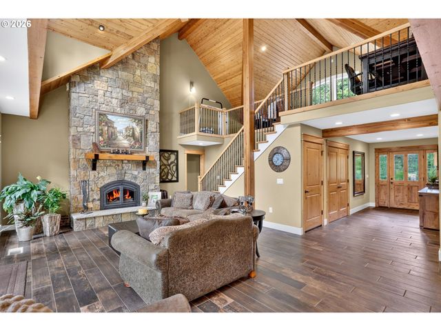 18965 Se SEMPLE Rd, Damascus, OR 97089