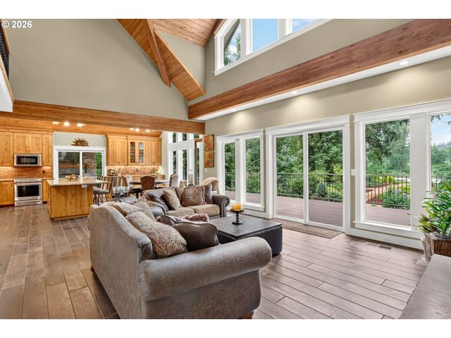 18965 Se SEMPLE Rd, Damascus, OR 97089
