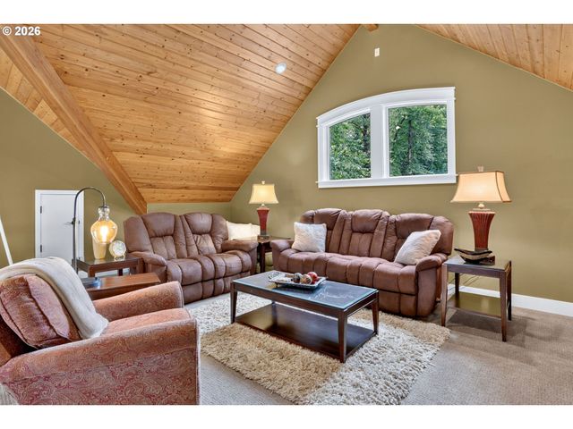 18965 Se SEMPLE Rd, Damascus, OR 97089