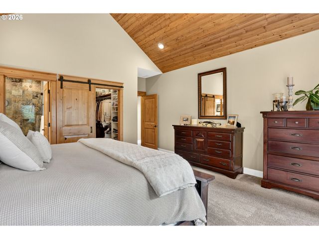 18965 Se SEMPLE Rd, Damascus, OR 97089