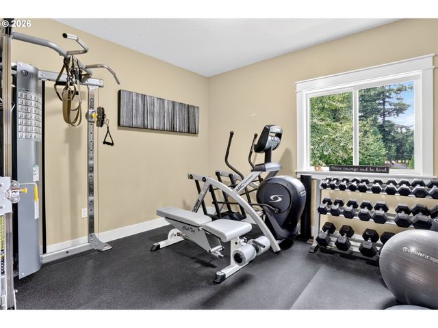 18965 Se SEMPLE Rd, Damascus, OR 97089
