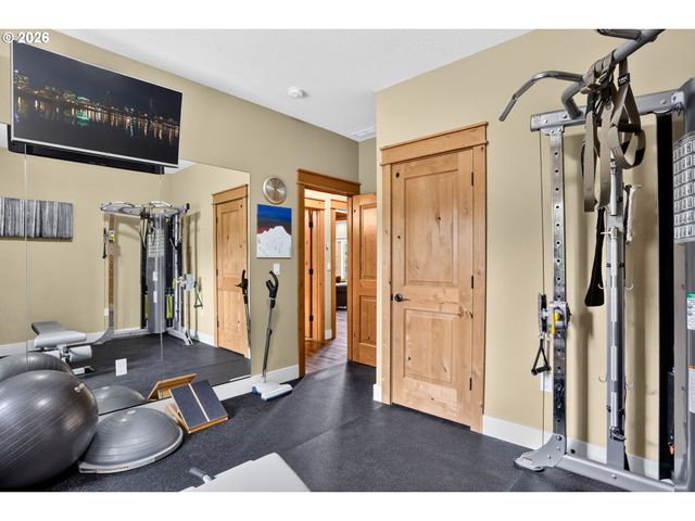 18965 Se SEMPLE Rd, Damascus, OR 97089