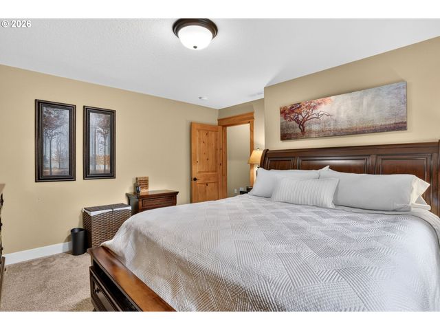 18965 Se SEMPLE Rd, Damascus, OR 97089