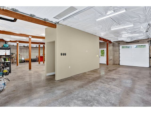 18965 Se SEMPLE Rd, Damascus, OR 97089