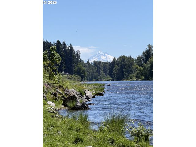 18965 Se SEMPLE Rd, Damascus, OR 97089