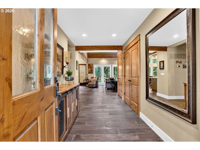 18965 Se SEMPLE Rd, Damascus, OR 97089
