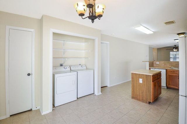 6138 Settlers Lake Circle E, Katy, TX 77449