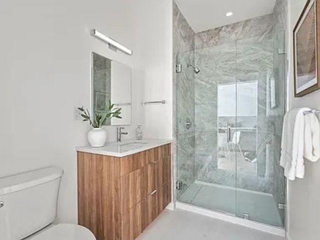 87 Oxford Street 404, Lynn, MA 01901