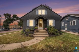 2033 S Dakota Ave, Sioux Falls, SD 57105