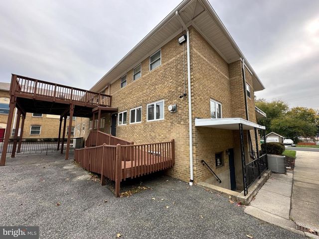 37 W HADDON AVE W, Oaklyn, NJ 08107