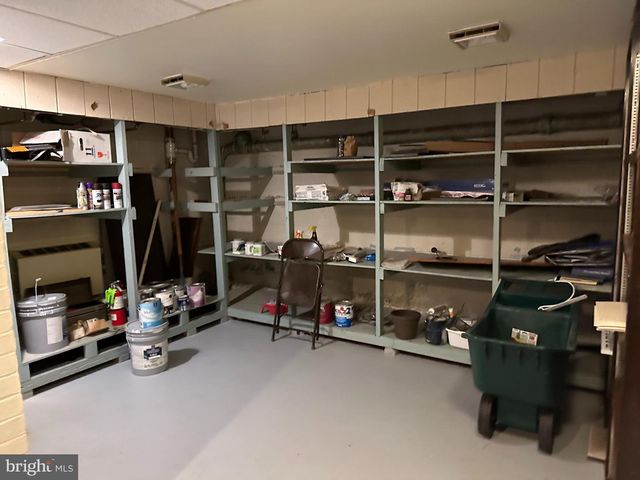 37 W HADDON AVE W, Oaklyn, NJ 08107