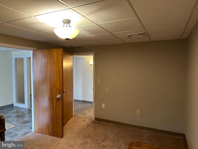 37 W HADDON AVE W, Oaklyn, NJ 08107