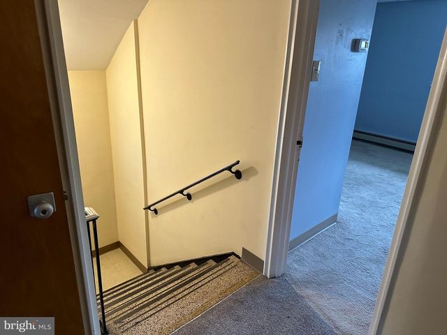 37 W HADDON AVE W, Oaklyn, NJ 08107