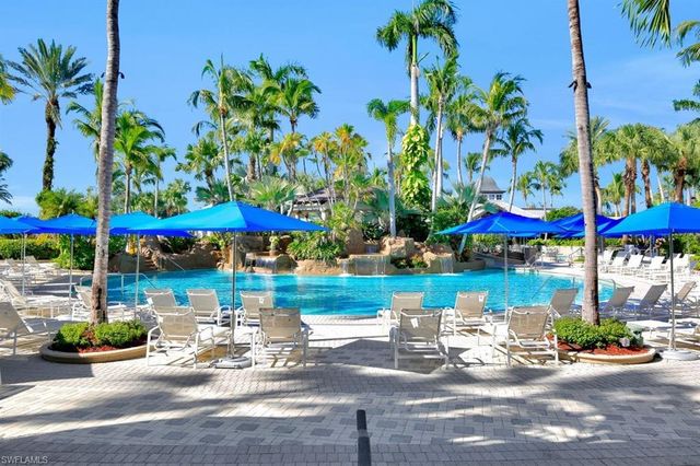 9066 Cascada WAY 101, Naples, FL 34114