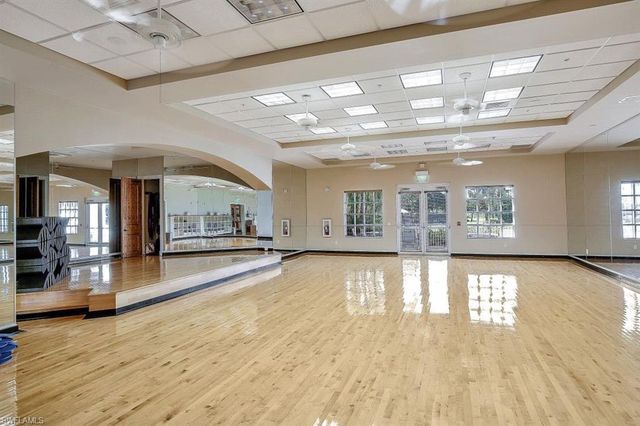 9066 Cascada WAY 101, Naples, FL 34114