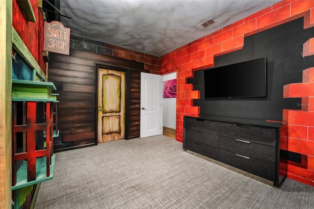 8009 OAK SHADOW COURT, Davenport, FL 33837