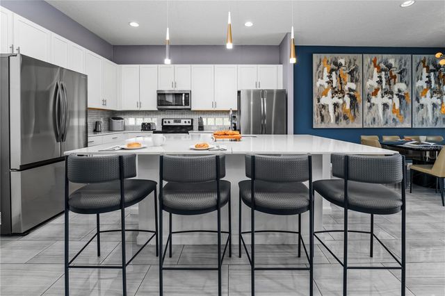 8009 OAK SHADOW COURT, Davenport, FL 33837