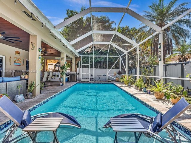 13621 SW 21st St, Miramar, FL 33027