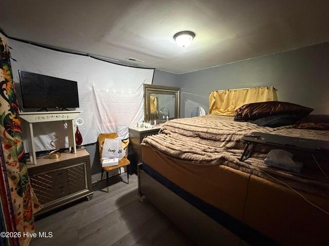 2212 Banks Lane E, Wilson, NC 27893