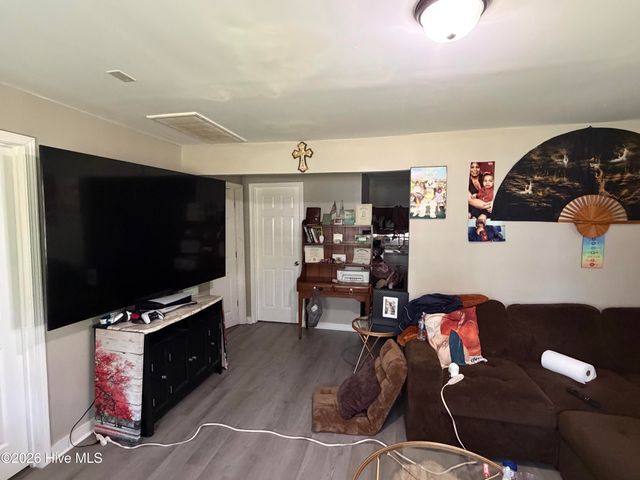 2212 Banks Lane E, Wilson, NC 27893