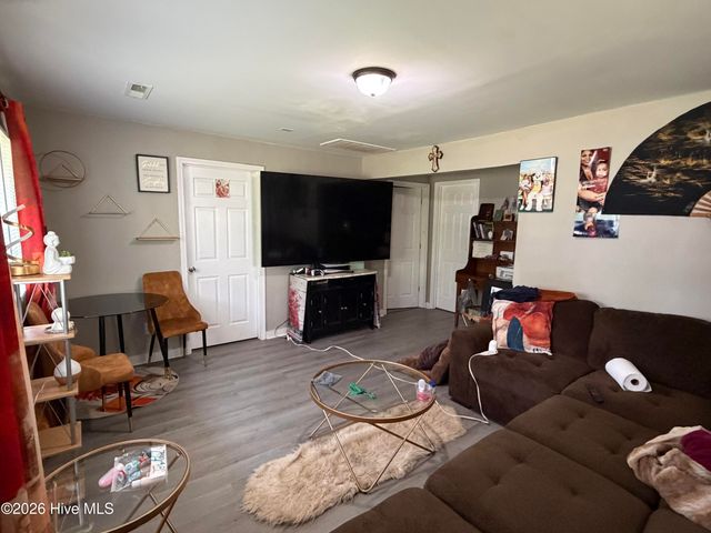 2212 Banks Lane E, Wilson, NC 27893