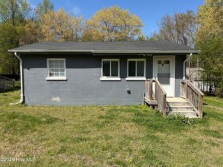 2212 Banks Lane E, Wilson, NC 27893