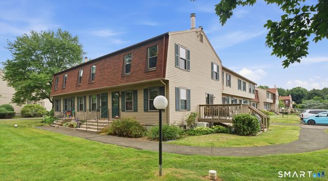 49 Bay Path Way 49, Branford, CT 06405