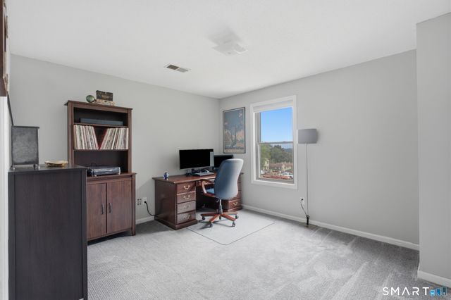 49 Bay Path Way 49, Branford, CT 06405