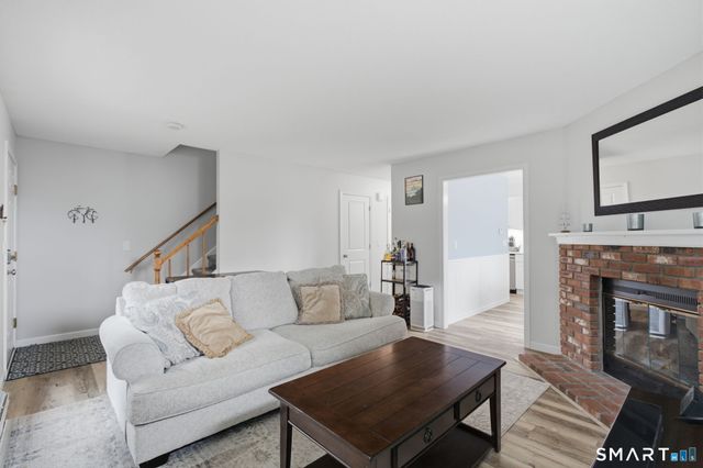 49 Bay Path Way 49, Branford, CT 06405