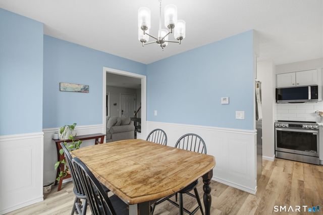 49 Bay Path Way 49, Branford, CT 06405