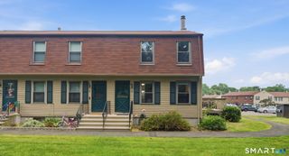 49 Bay Path Way 49, Branford, CT 06405