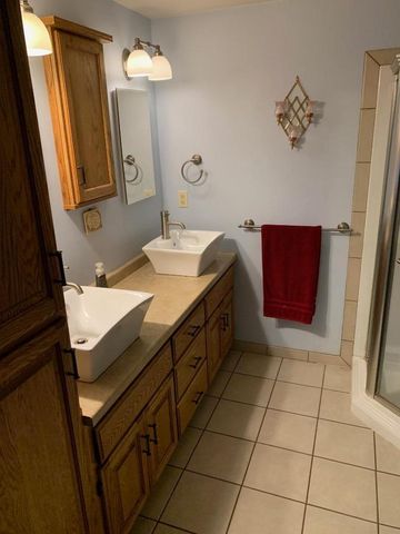 2223 HOPF LANE, De Pere, WI 54115