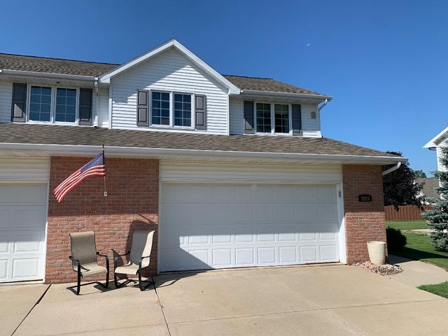 2223 HOPF LANE, De Pere, WI 54115