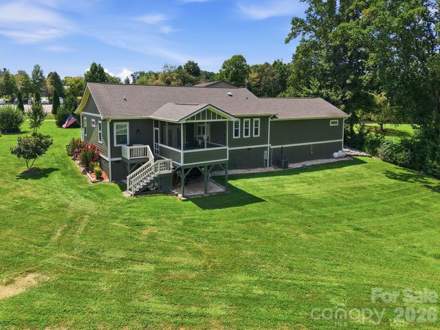 60 Shacoba Lane 1, Hendersonville, NC 28792