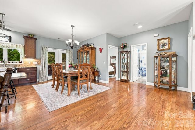 60 Shacoba Lane 1, Hendersonville, NC 28792