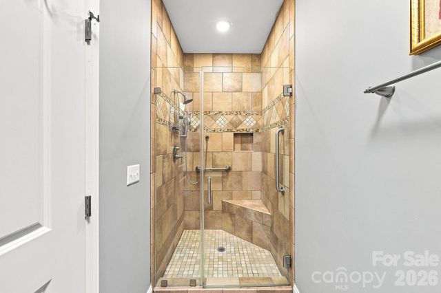 60 Shacoba Lane 1, Hendersonville, NC 28792