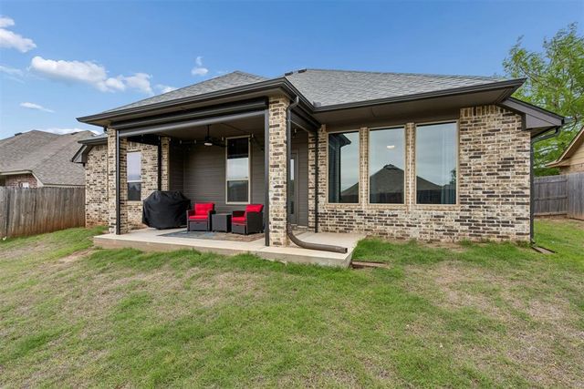 516 NE 23rd Avenue, Norman, OK 73071