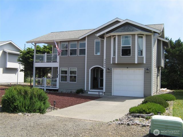 32404 G Street, Ocean Park, WA 98640