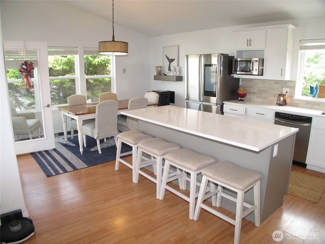 32404 G Street, Ocean Park, WA 98640