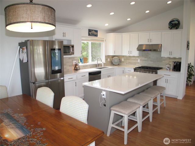 32404 G Street, Ocean Park, WA 98640